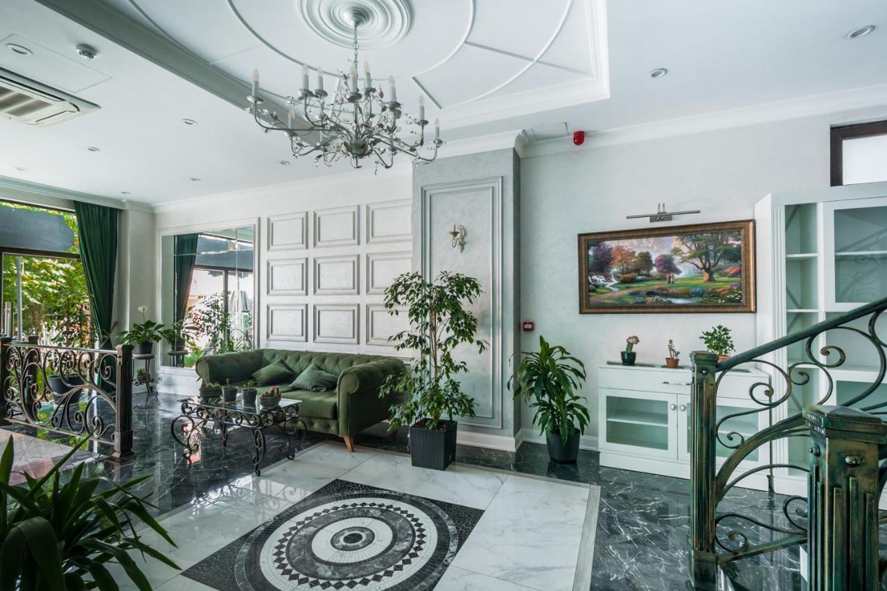 Old Garden Hotel บาทูมิ ภายนอก รูปภาพ